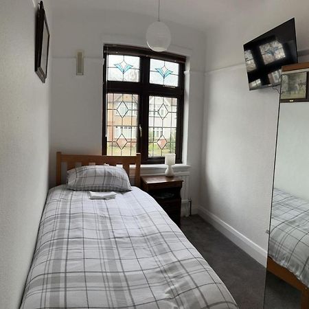 Amazing And Romantic O2 Arena 4 Bedrooms House Free Parking London Eksteriør billede