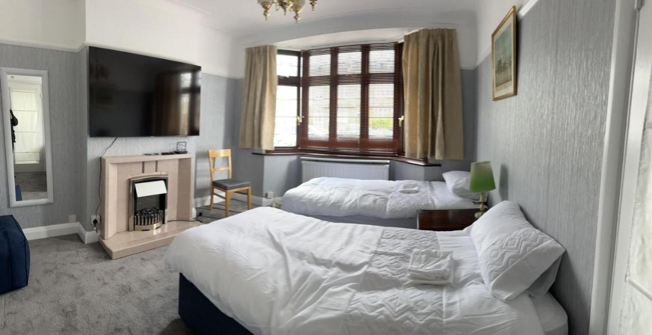 Amazing And Romantic O2 Arena 4 Bedrooms House Free Parking London Eksteriør billede